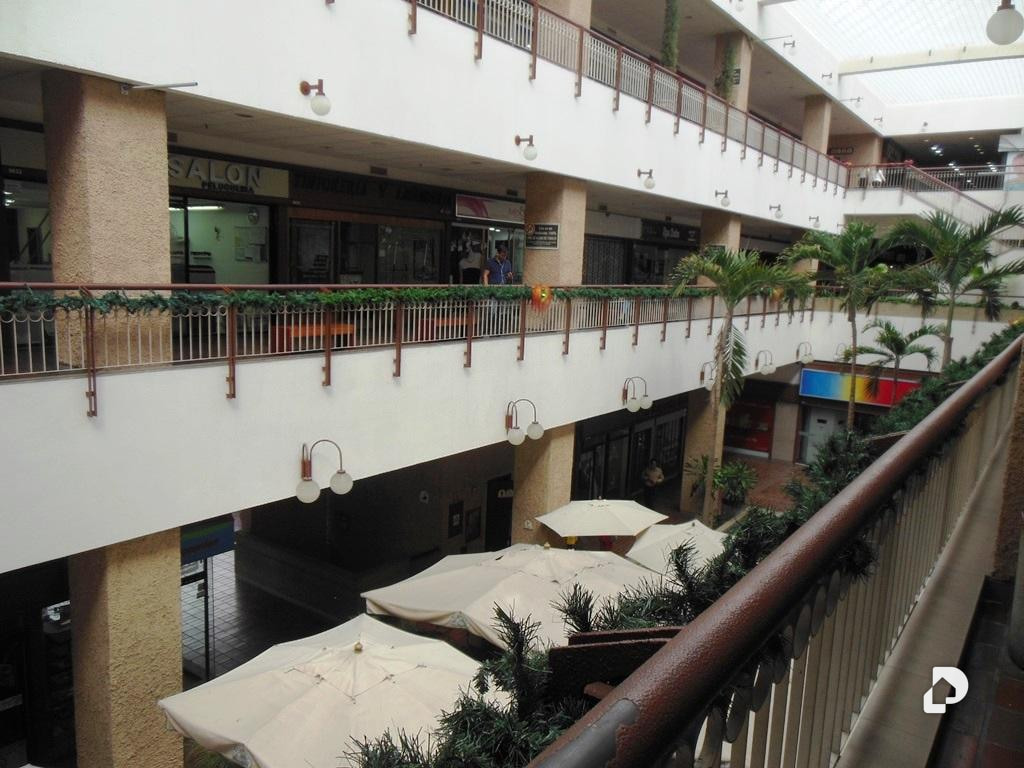 Local comercial en Prados del Este, Caracas