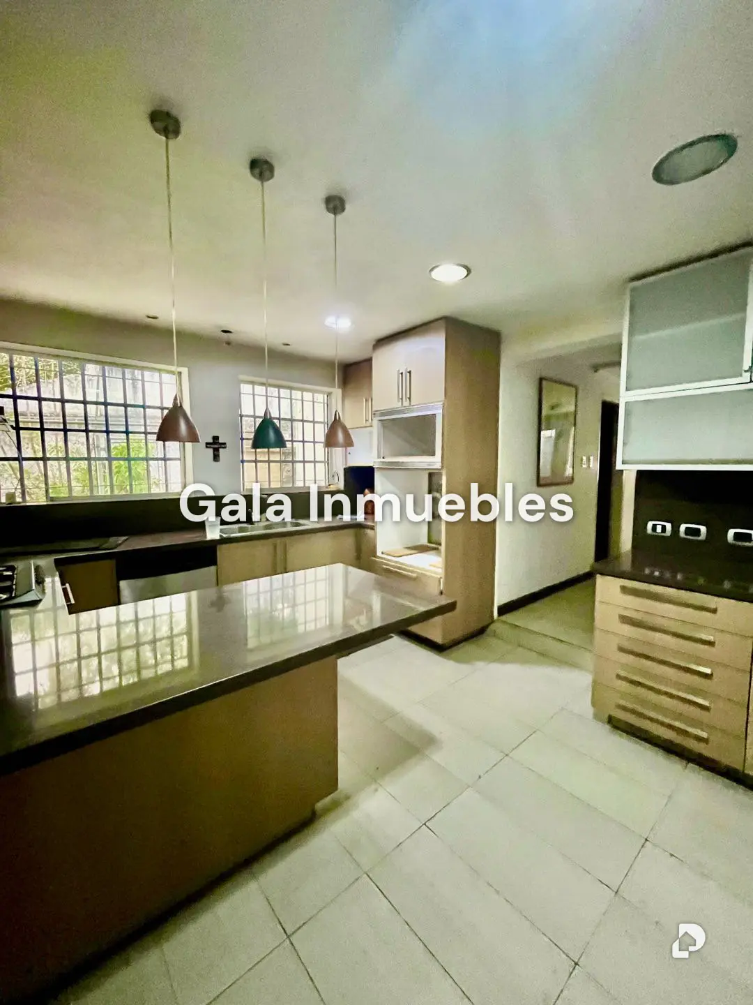 Casa en Valle Arriba, Caracas – 18