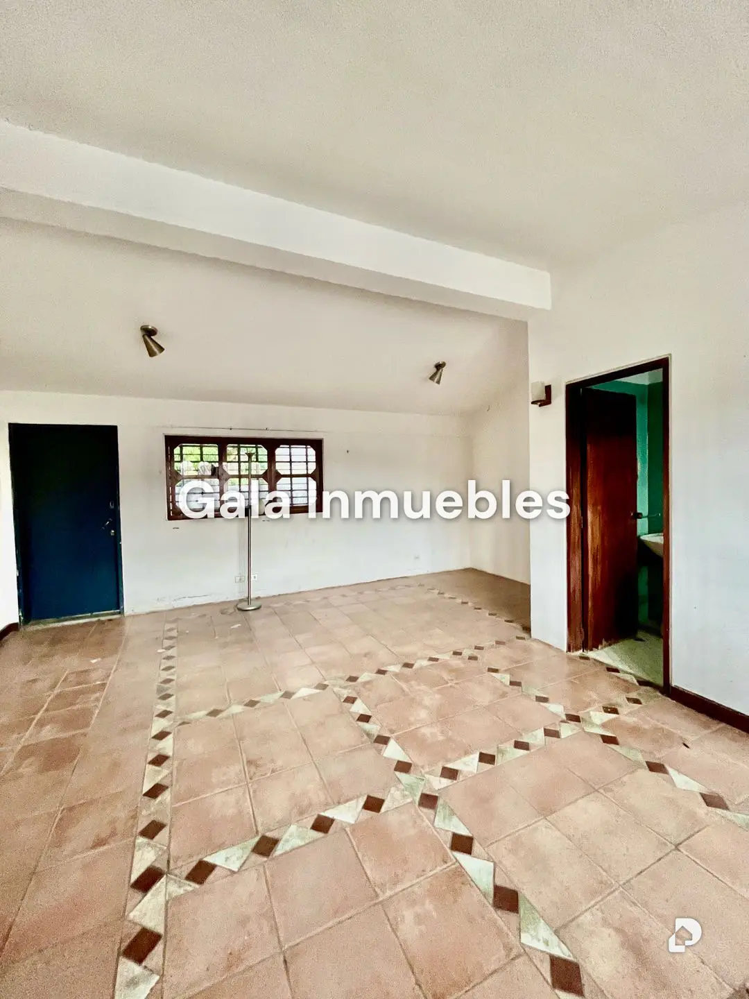 Casa en Valle Arriba, Caracas – 25