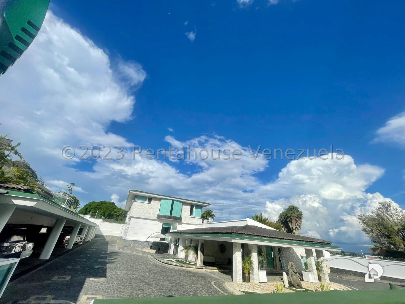House in La Lagunita Country Club, Caracas – 1