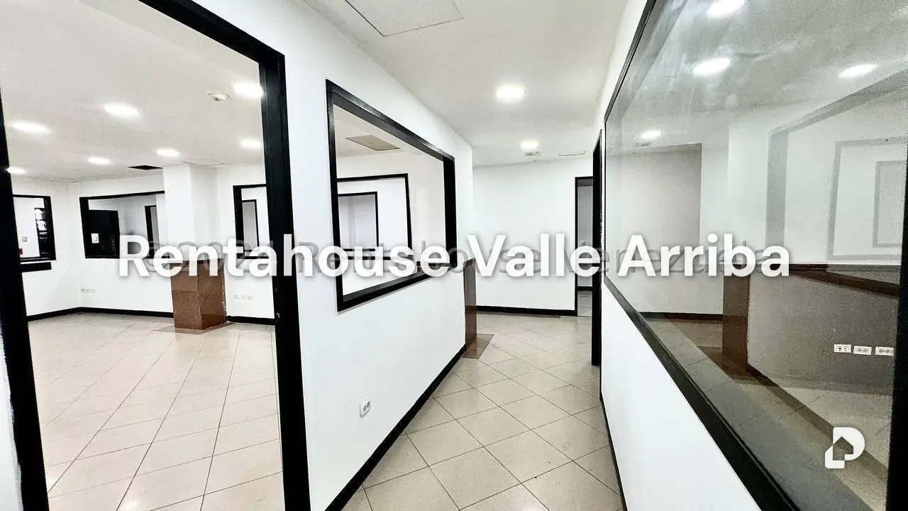 Local comercial en Bello Monte, Caracas – 19