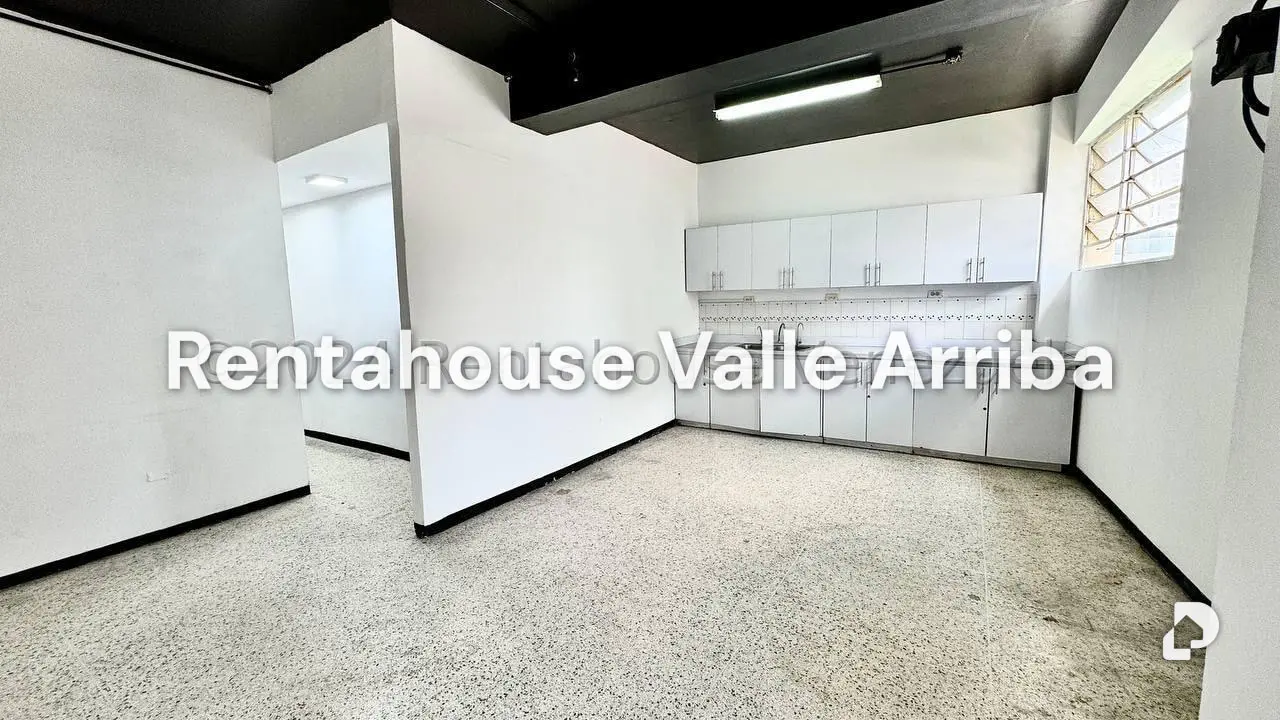 Local comercial en Bello Monte, Caracas – 27