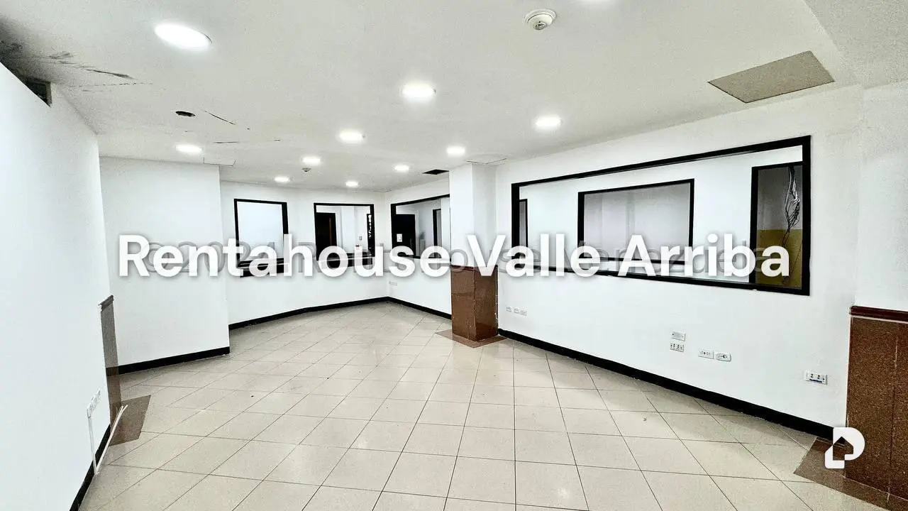 Local comercial en Bello Monte, Caracas – 4