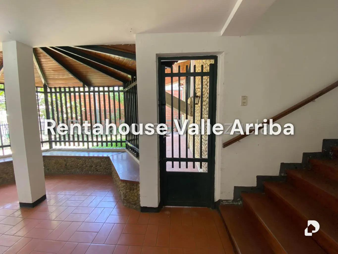 House in Prados del Este, Caracas – 12