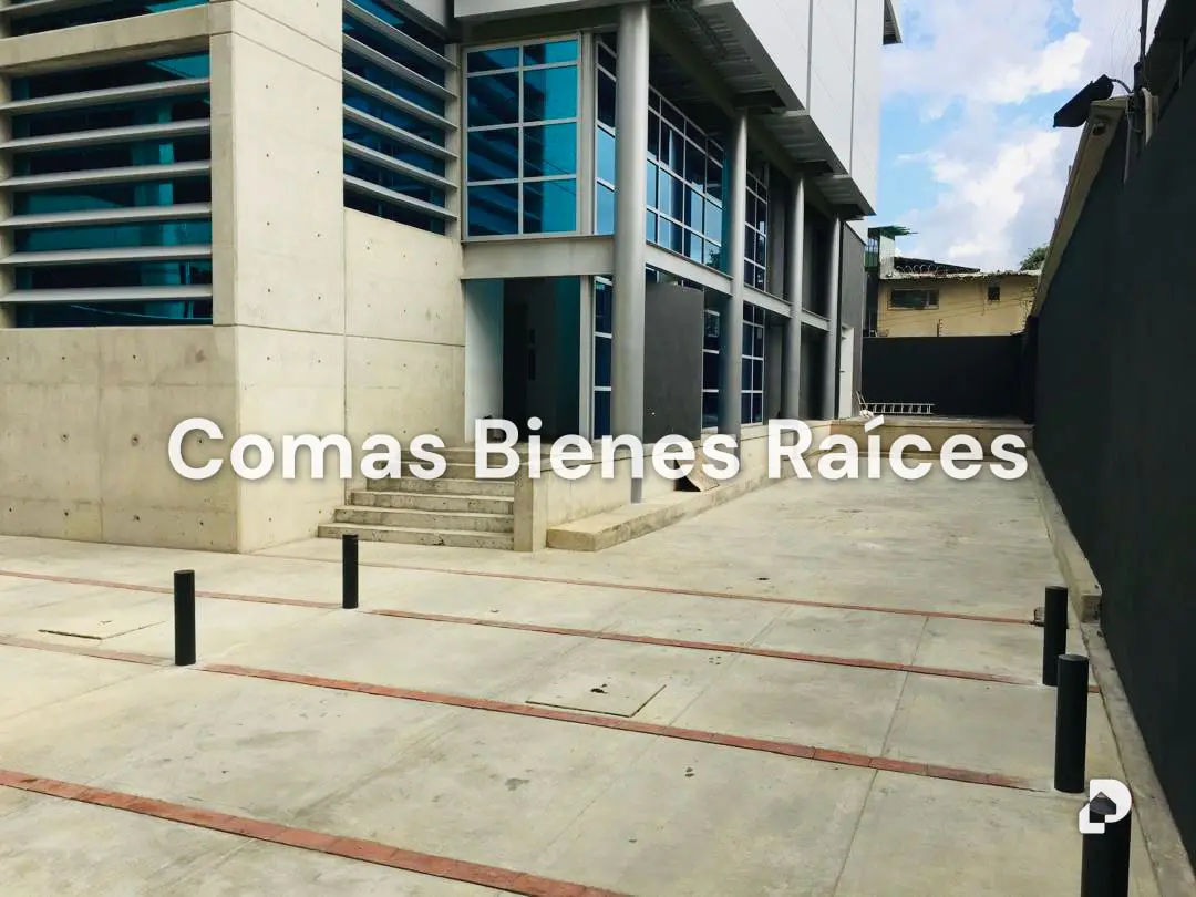 Building in La Castellana, Caracas – 4