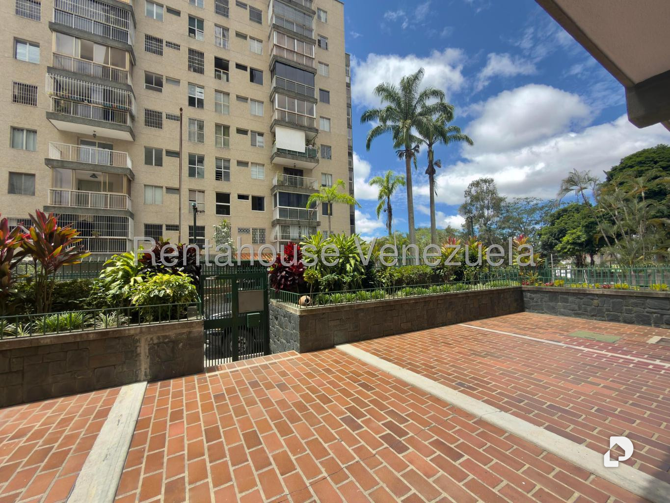 Apartamento en La Boyera, Caracas – 2