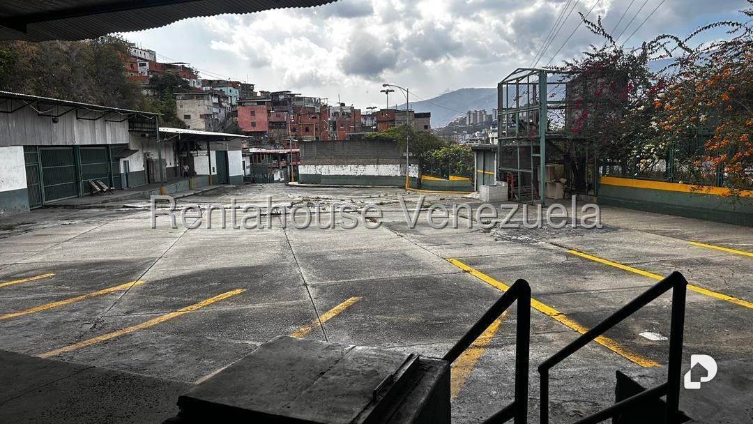 Galpón en Parroquia Santa Rosalía, Caracas