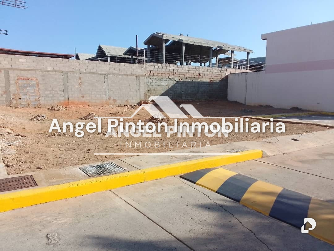 Terreno en Lago Mar Beach, Maracaibo – 3