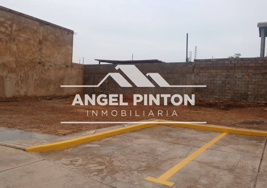 Terreno en Lago Mar Beach, Maracaibo - 1