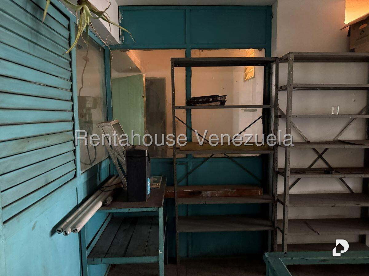 Local comercial en Catia, Caracas – 23