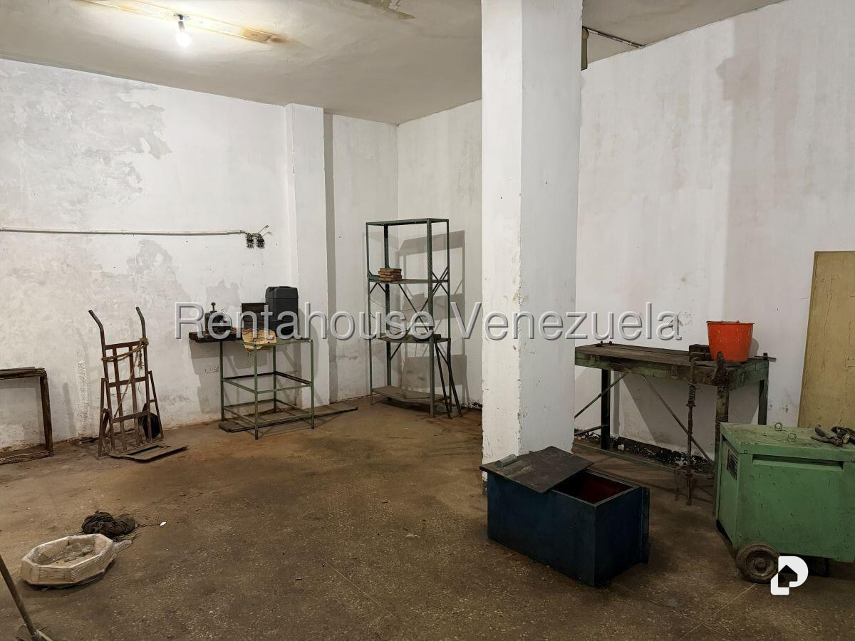 Local comercial en Catia, Caracas – 14