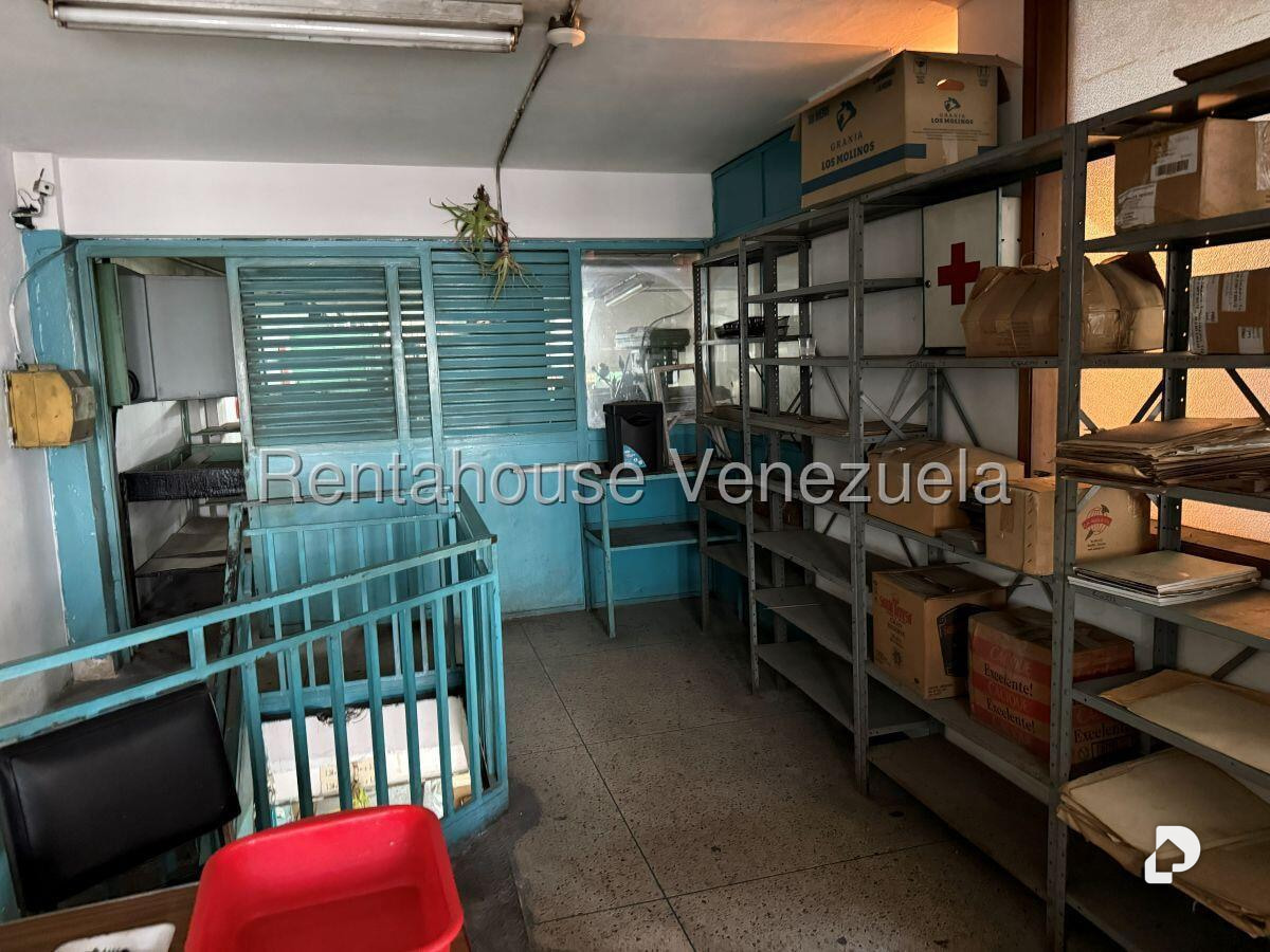 Local comercial en Catia, Caracas – 22