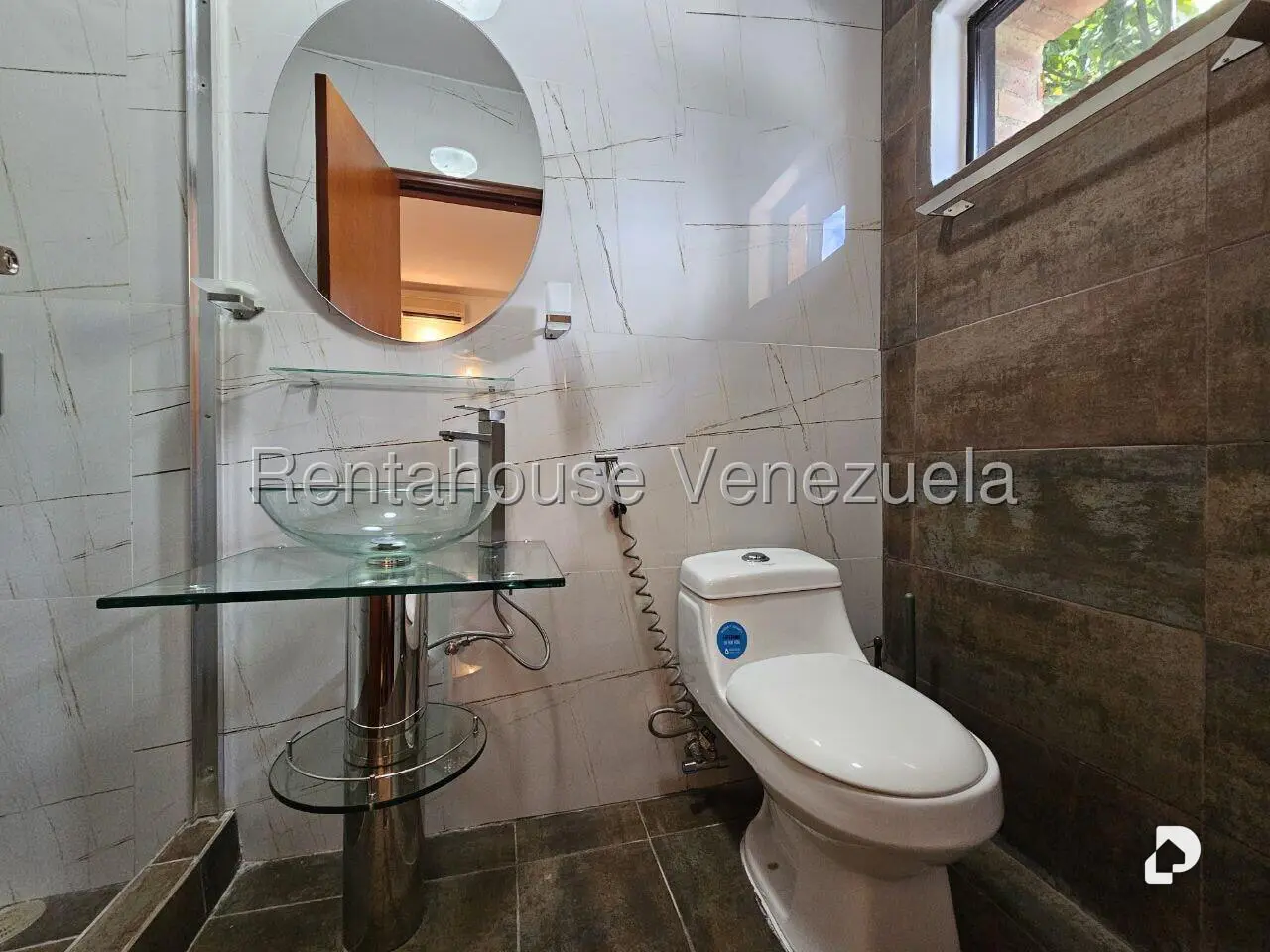 Casa en Prados del Este, Caracas – 18