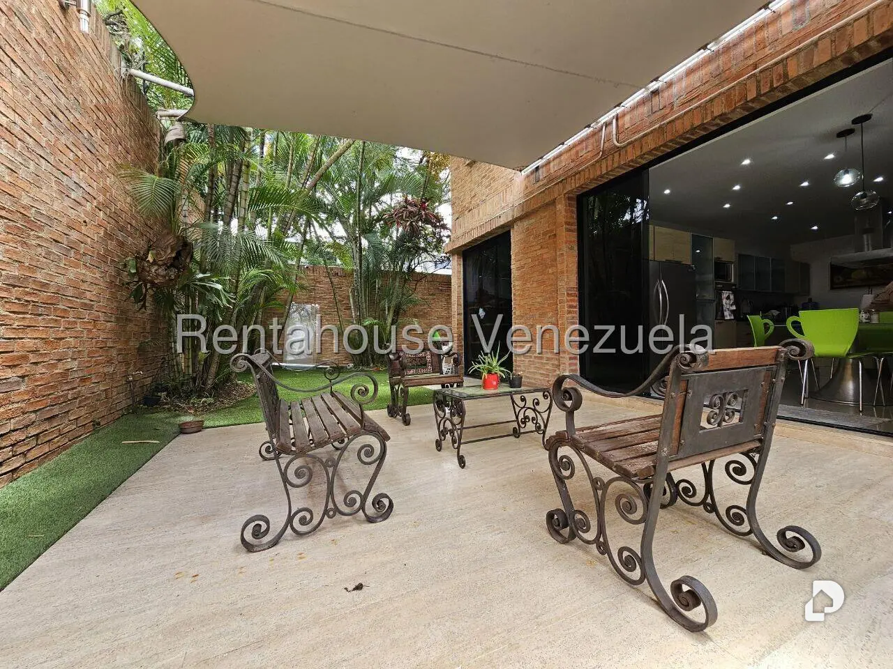 Casa en Prados del Este, Caracas – 16