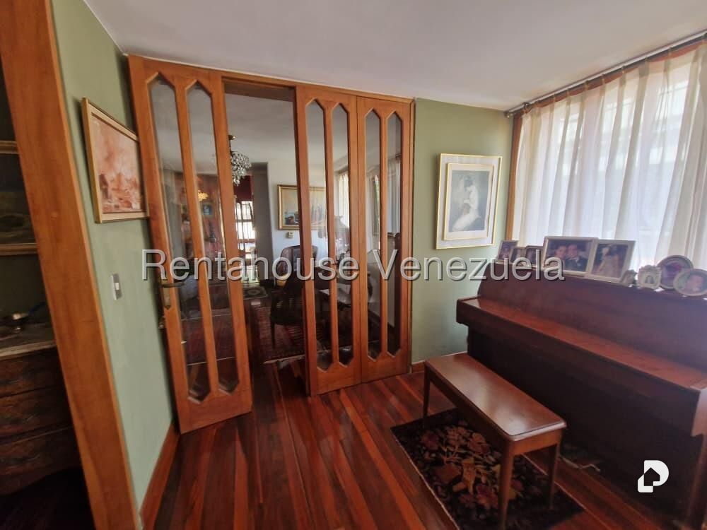 Casa en Santa Paula, Caracas – 9