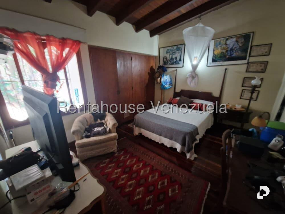 Casa en Santa Paula, Caracas – 12