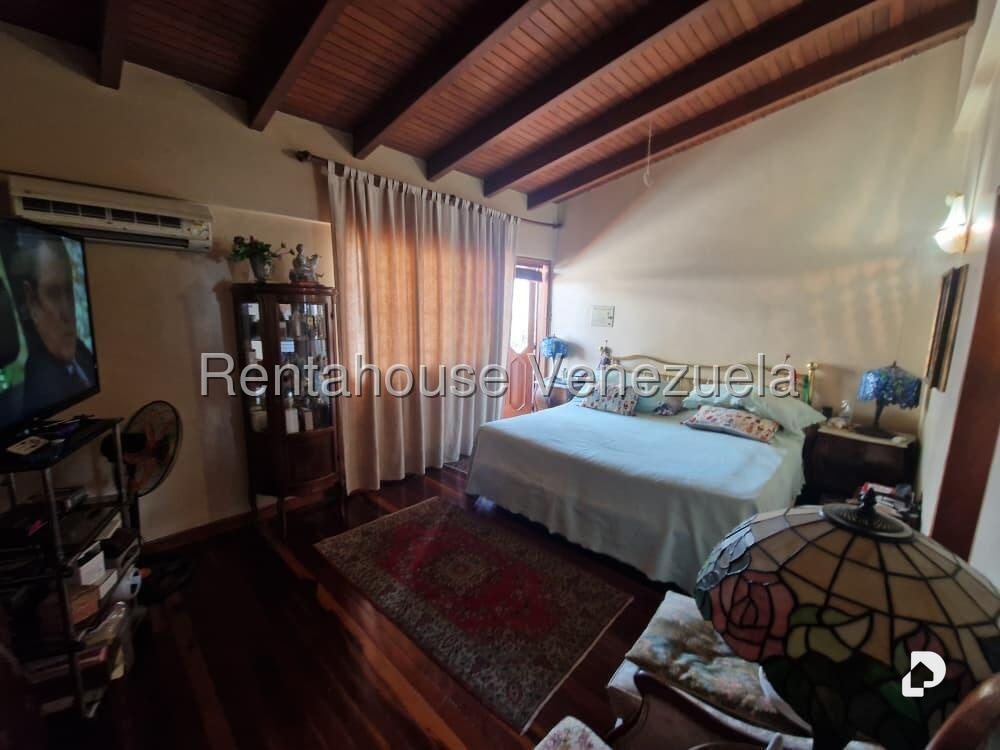 Casa en Santa Paula, Caracas – 11