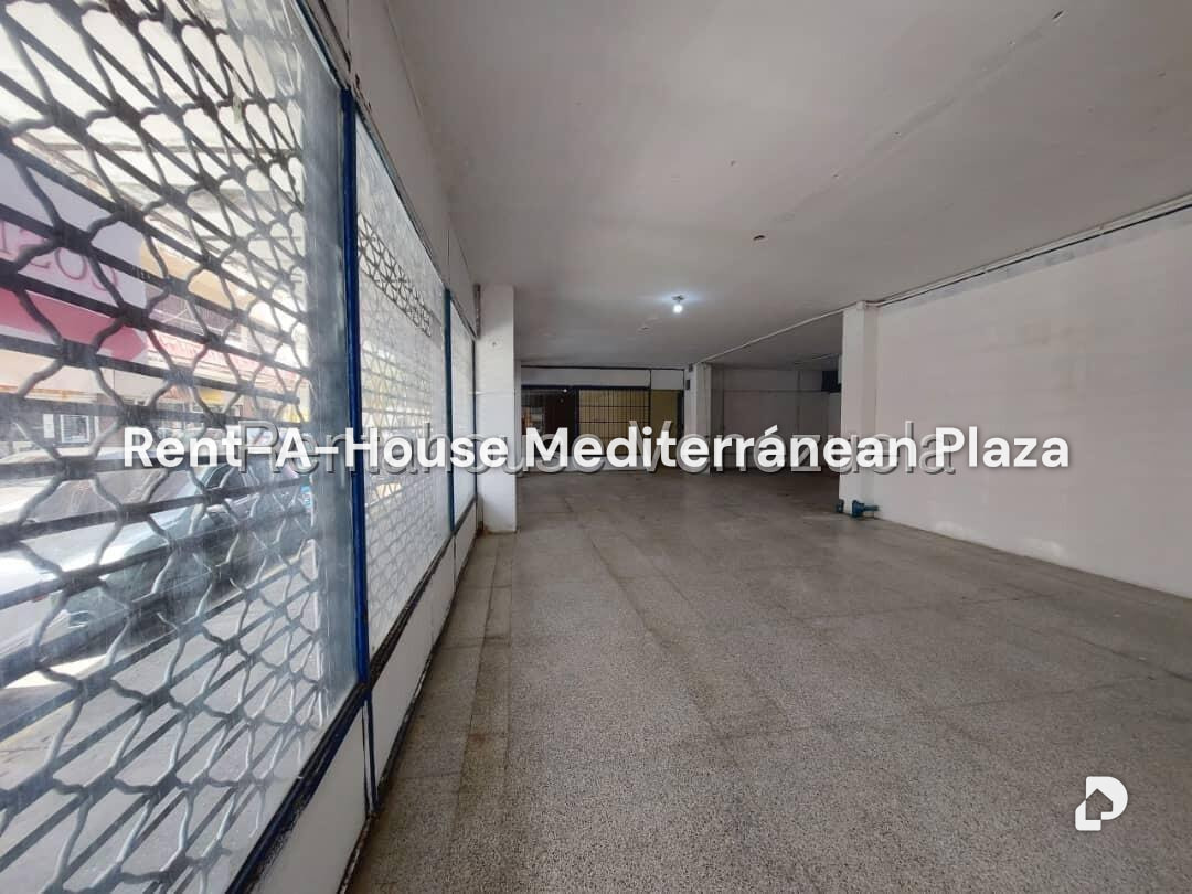 Commercial space in Parroquia San Blas, Valencia – 14