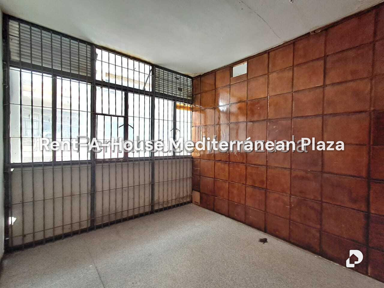 Commercial space in Parroquia San Blas, Valencia – 24