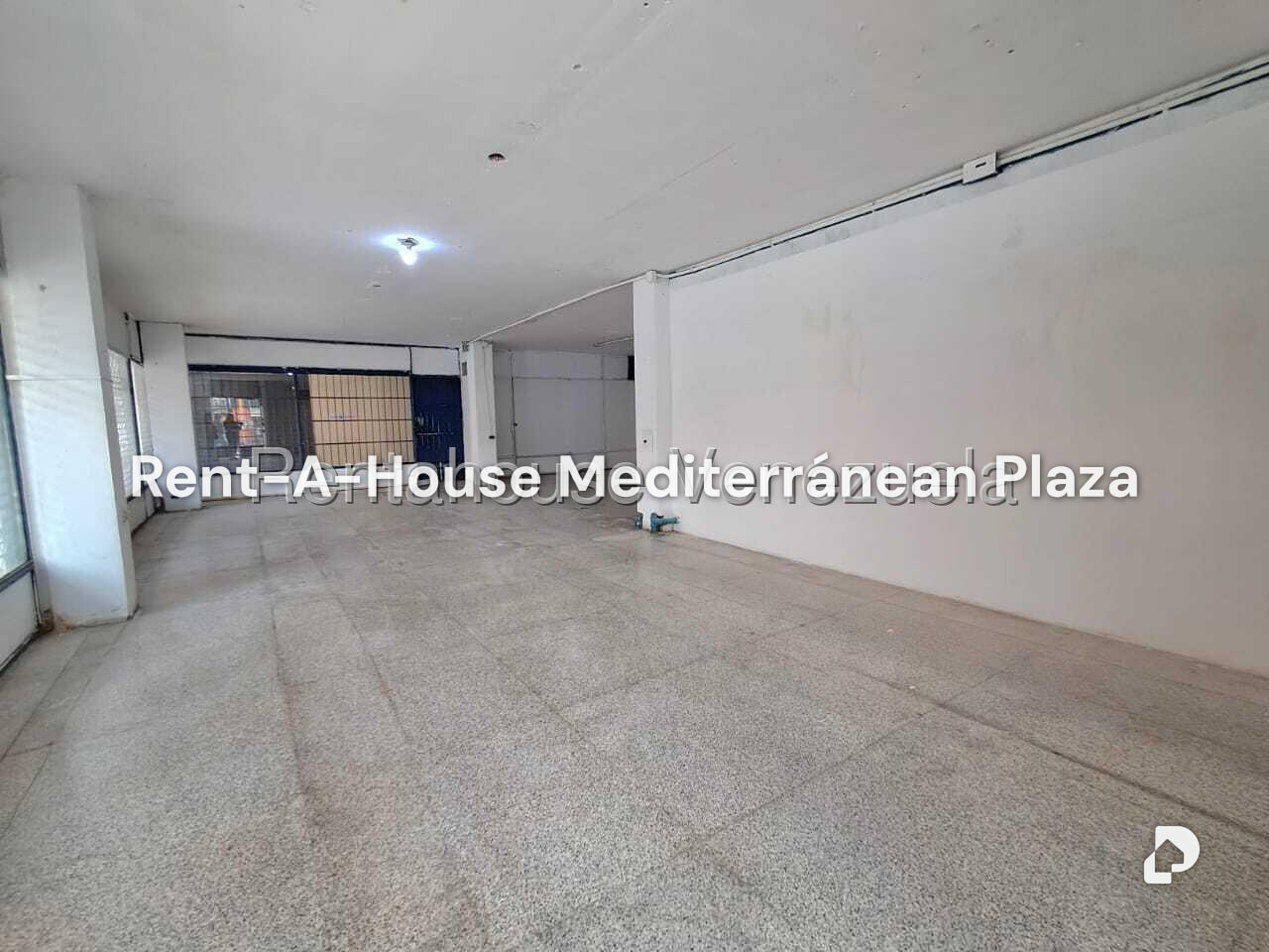 Commercial space in Parroquia San Blas, Valencia – 9