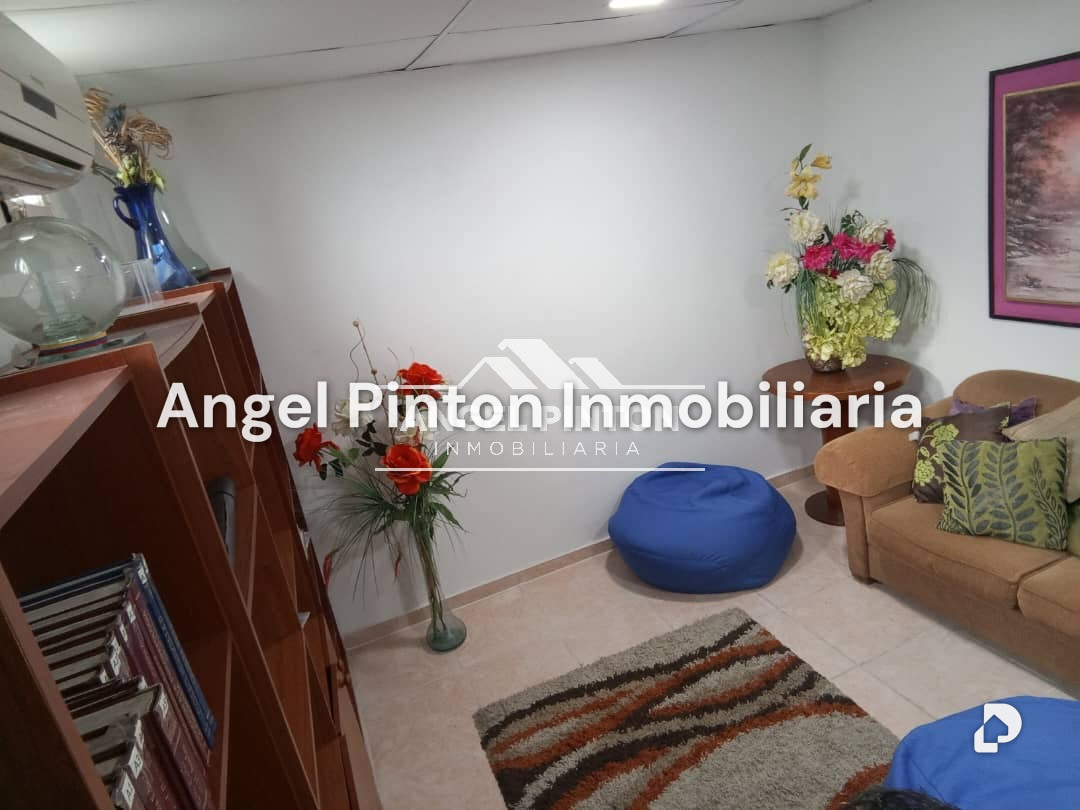 Oficina en Carrera 24, Barquisimeto – 2
