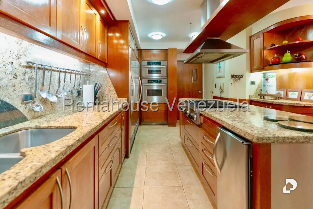Apartamento en Alto Hatillo, Caracas – 16