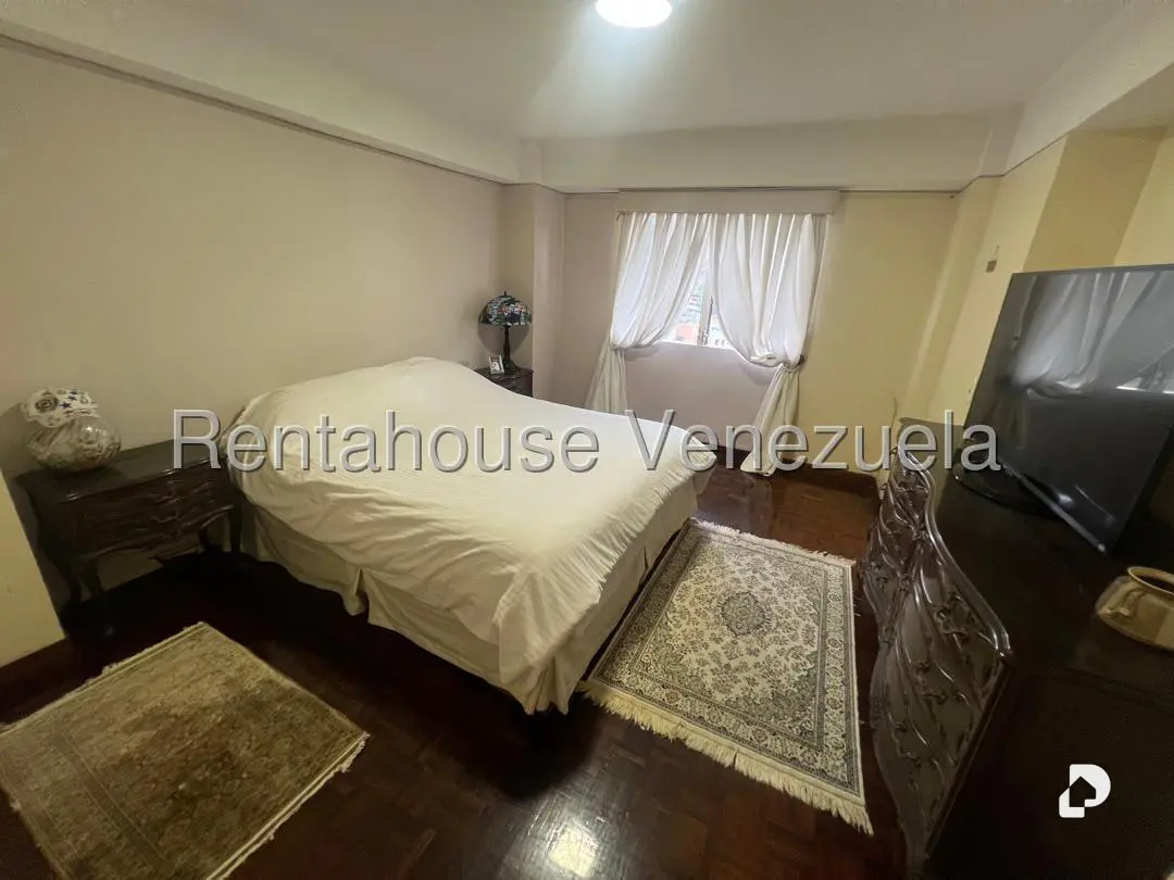 Apartamento en Las Esmeraldas, Caracas – 18