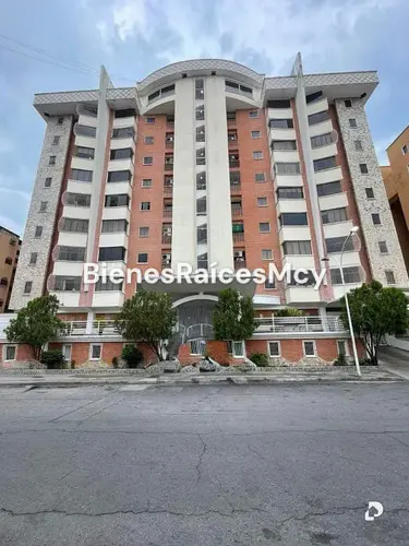Apartamento en Los Chaguaramos, Maracay – 1
