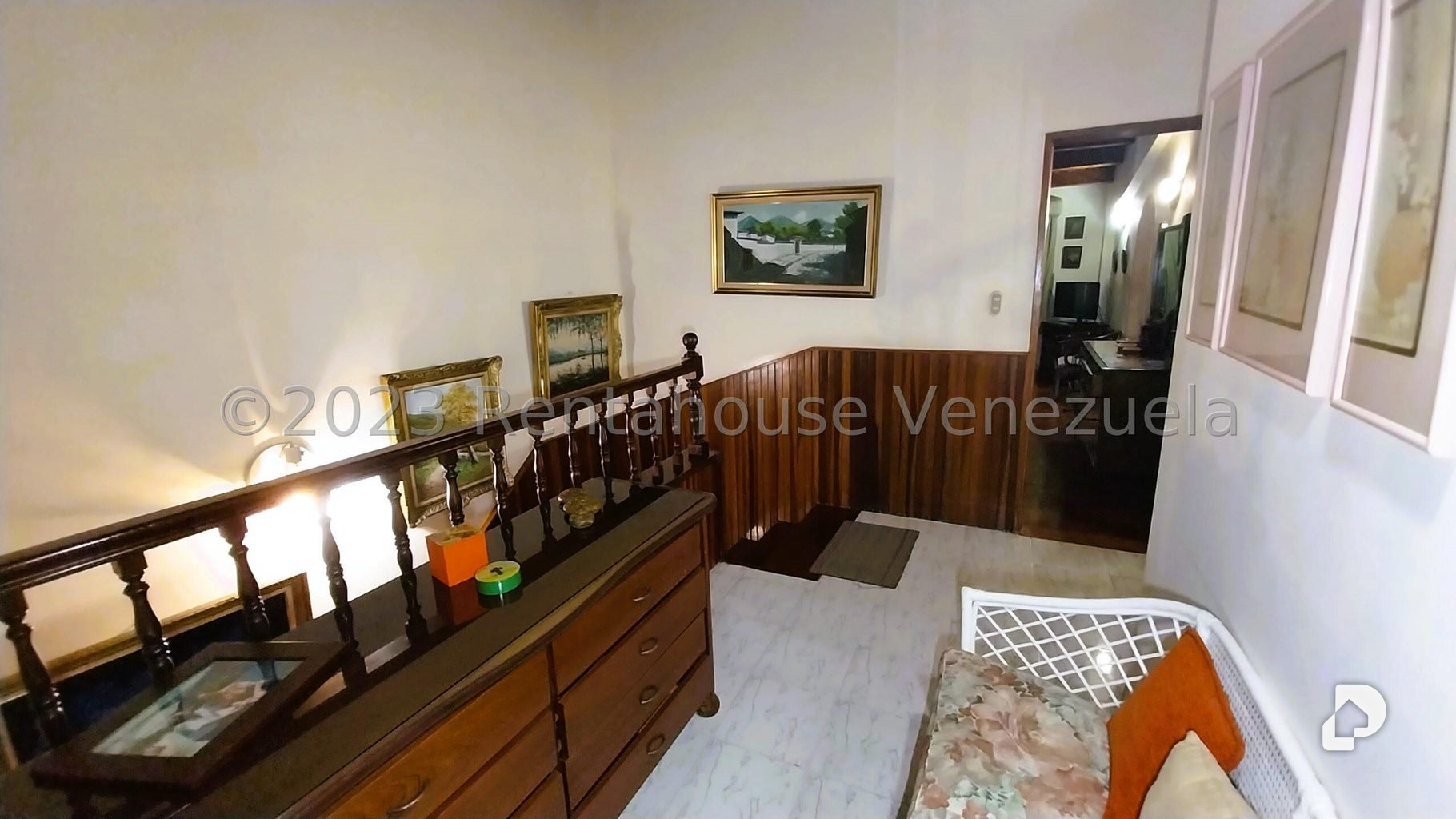 Casa en Alto Prado, Caracas – 28