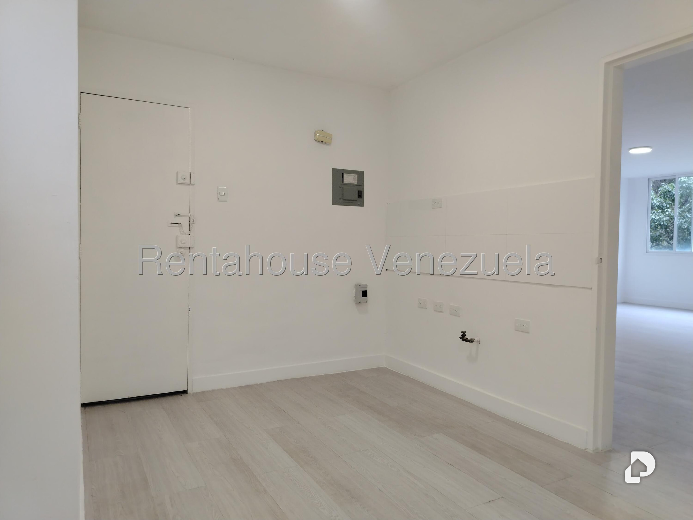 Oficina en Altamira, Caracas – 13
