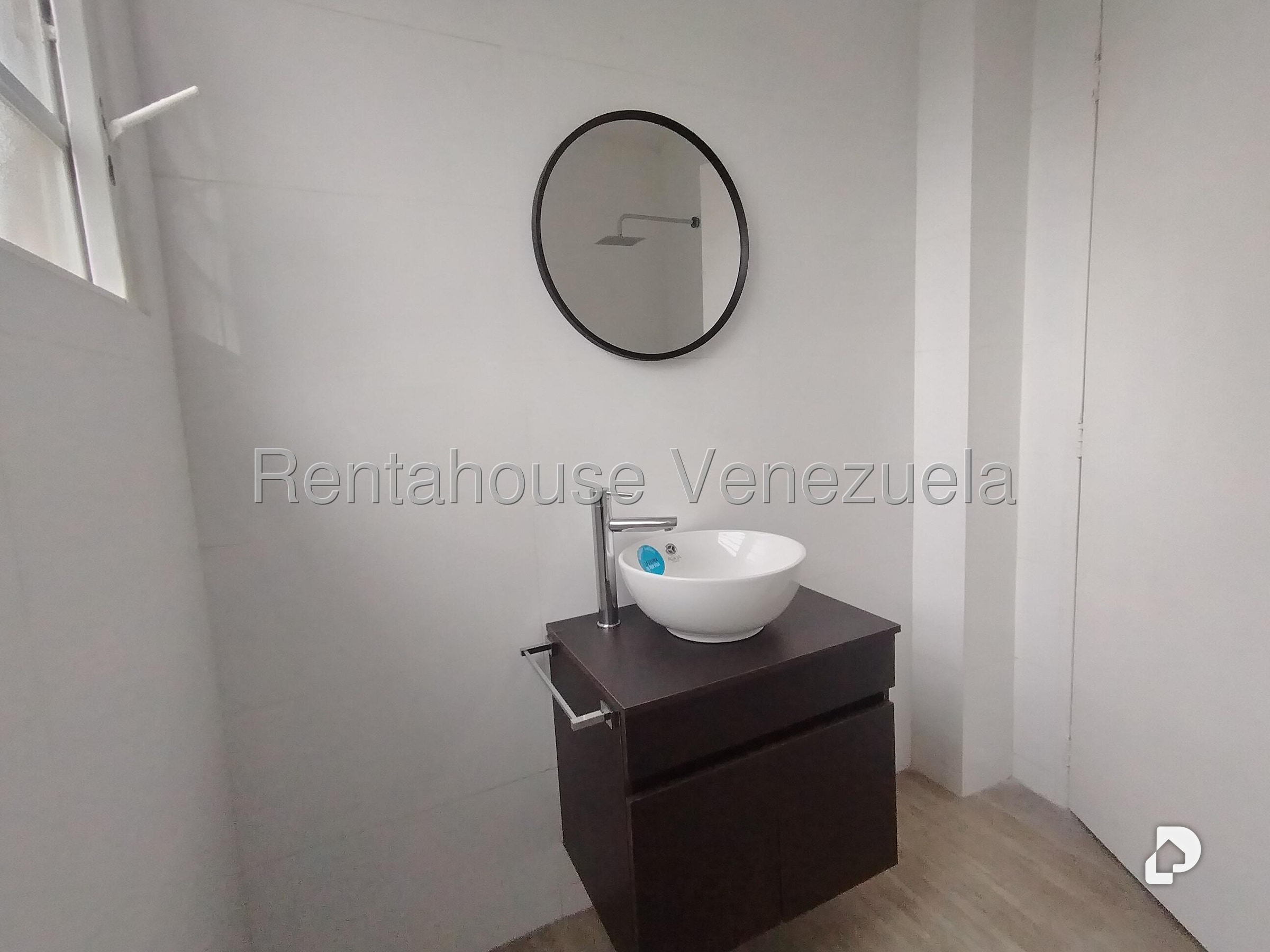 Oficina en Altamira, Caracas – 17