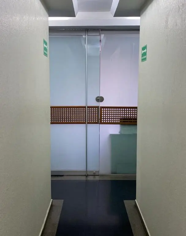 Oficina en Plaza Venezuela, Caracas - 1