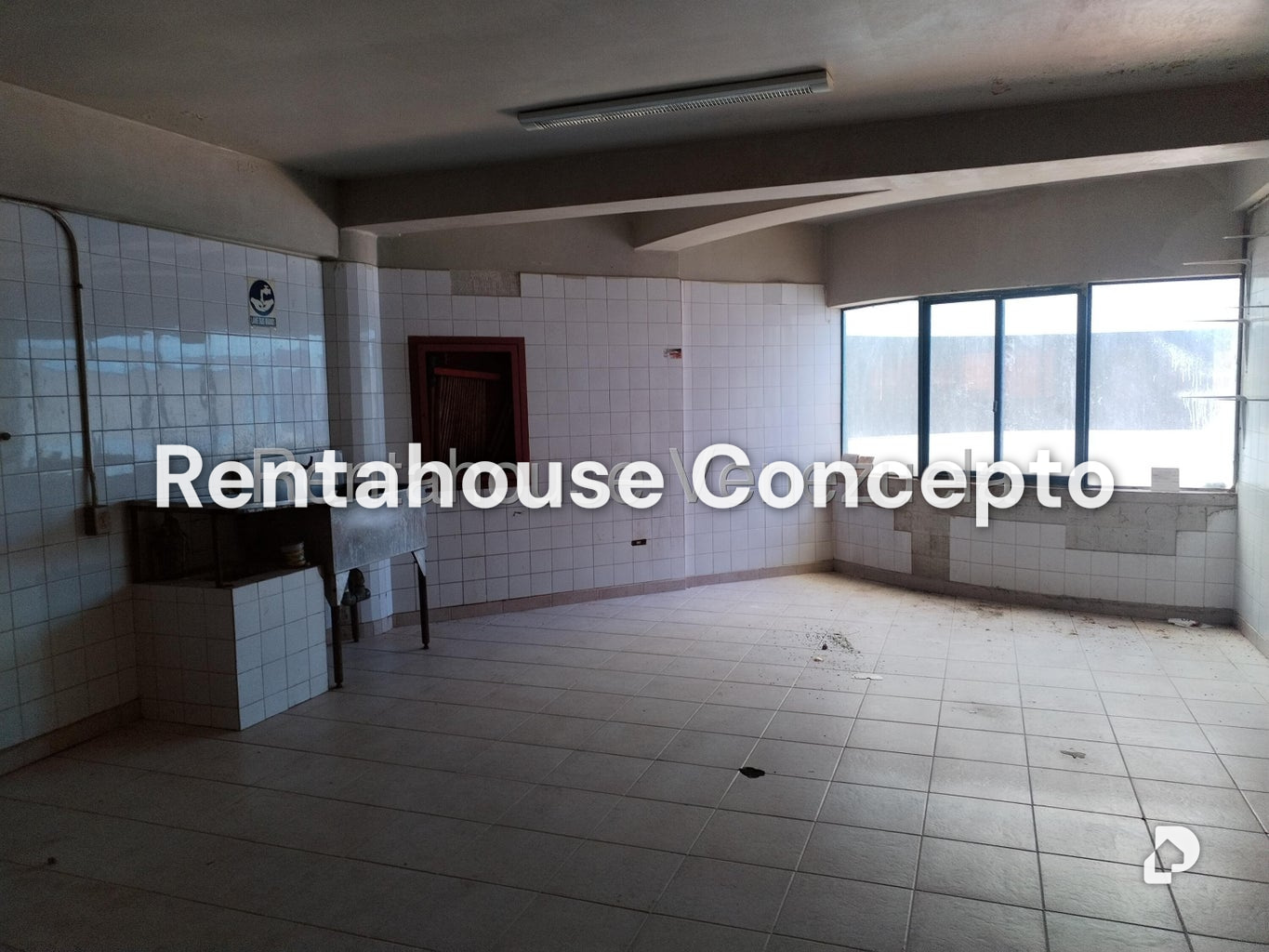 Local comercial en Agua Blanca, Valencia – 5