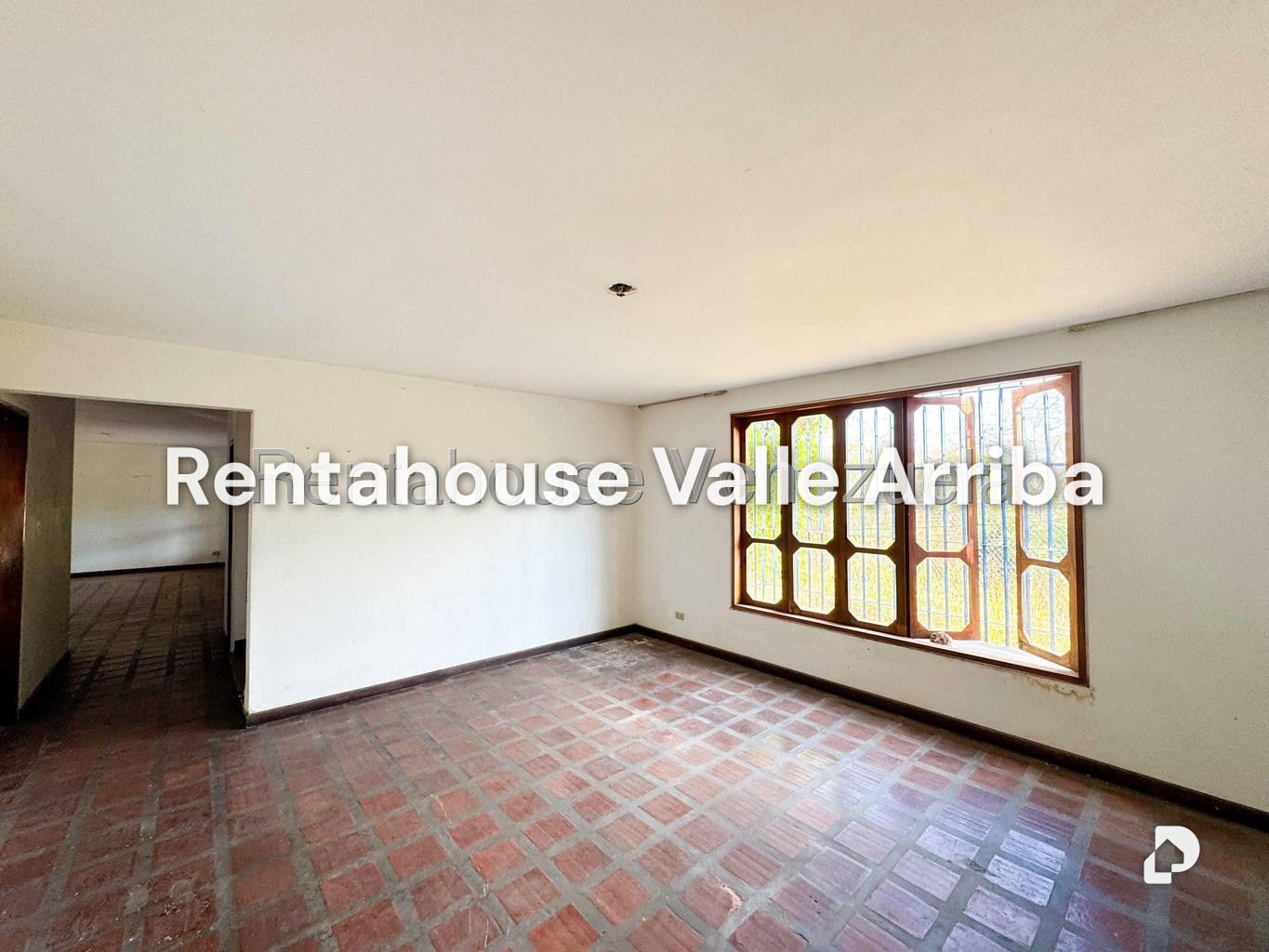 Casa en Valle Arriba, Caracas – 30