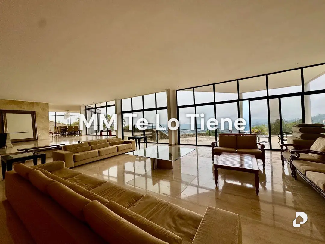 House in La Lagunita, Caracas – 14