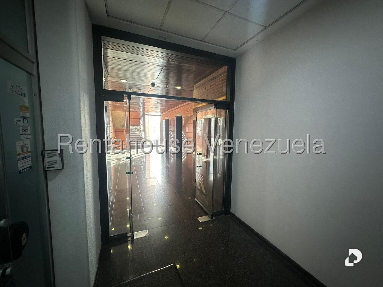 Oficina en La Castellana, Caracas – 5