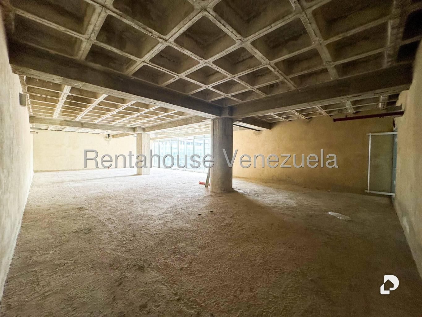 Oficina en La Castellana, Caracas – 14