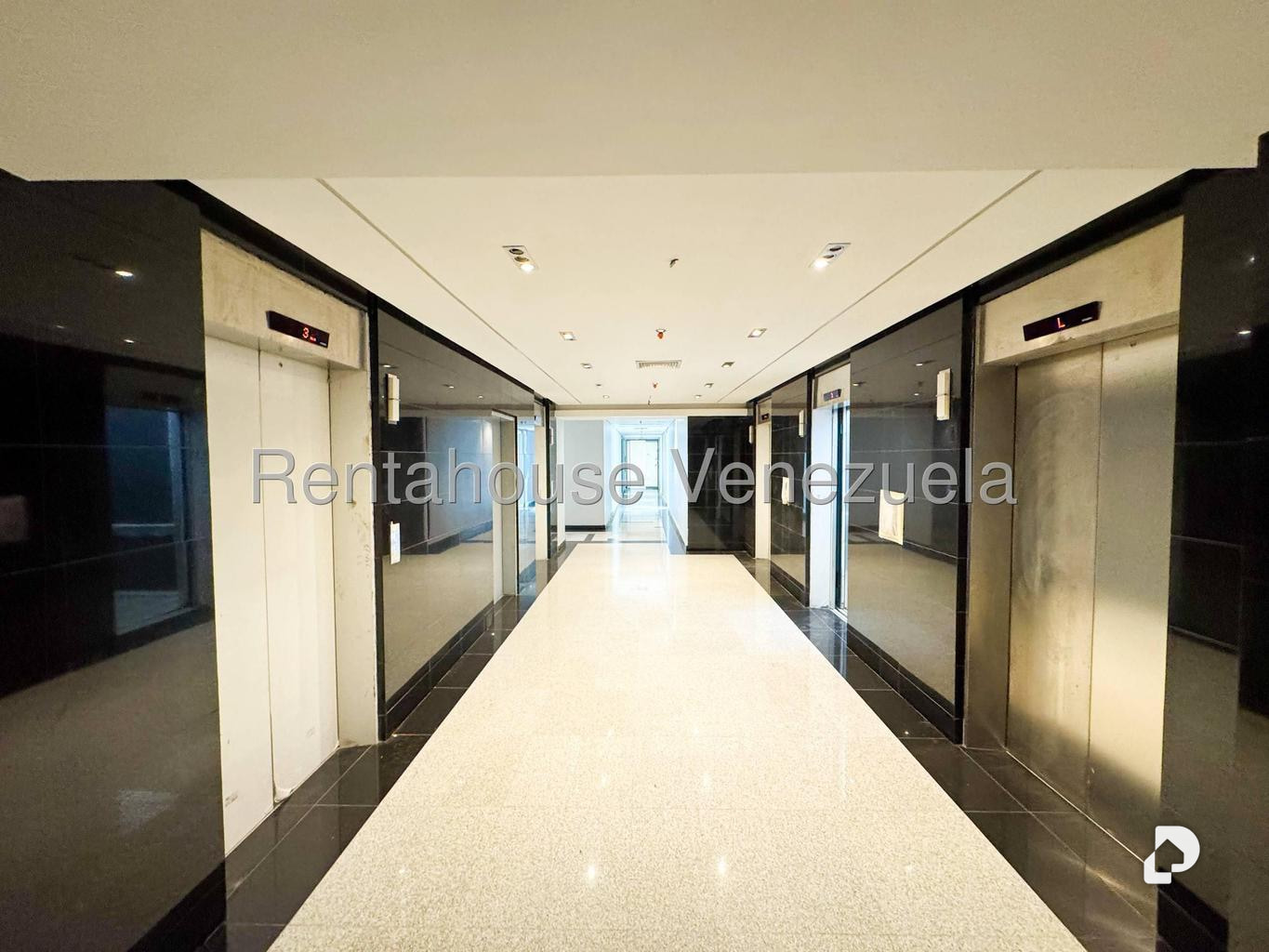 Oficina en La Castellana, Caracas – 10