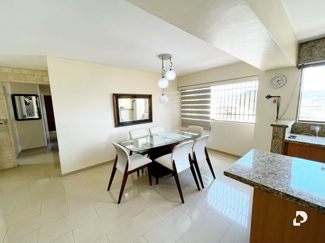 Apartamento en Los Palos Grandes, Caracas – 2