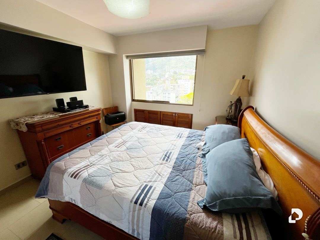 Apartamento en Los Palos Grandes, Caracas – 18