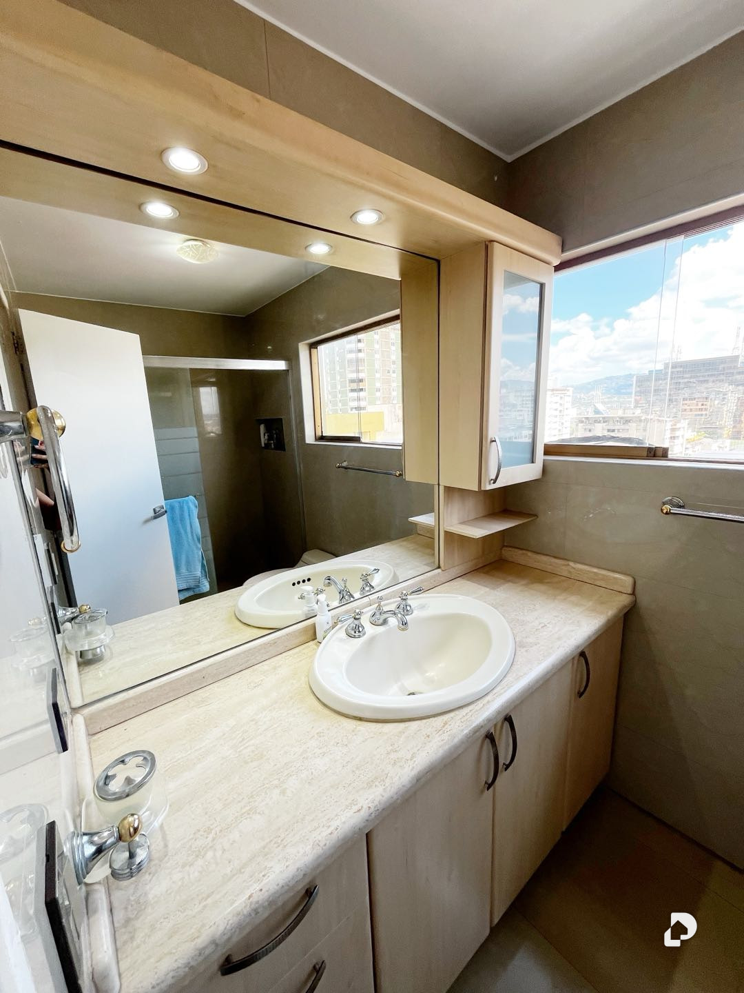 Apartamento en Los Palos Grandes, Caracas – 19
