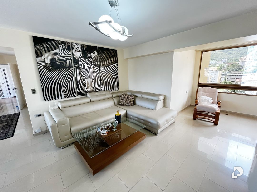 Apartamento en Los Palos Grandes, Caracas – 13