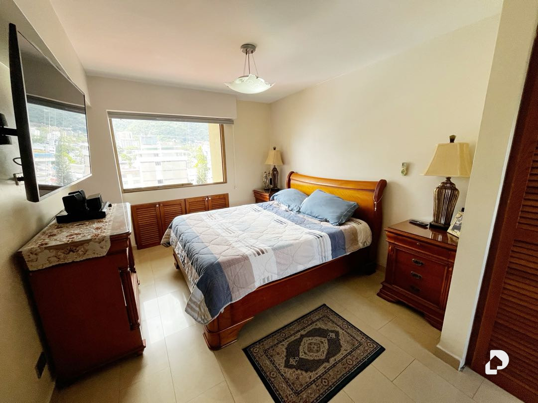 Apartamento en Los Palos Grandes, Caracas – 17