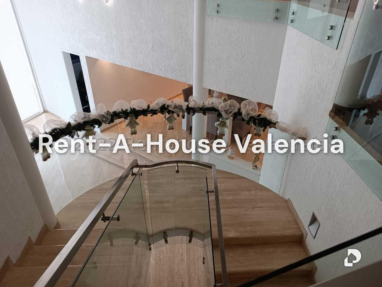 Casa en Altos de Guataparo, Valencia – 29