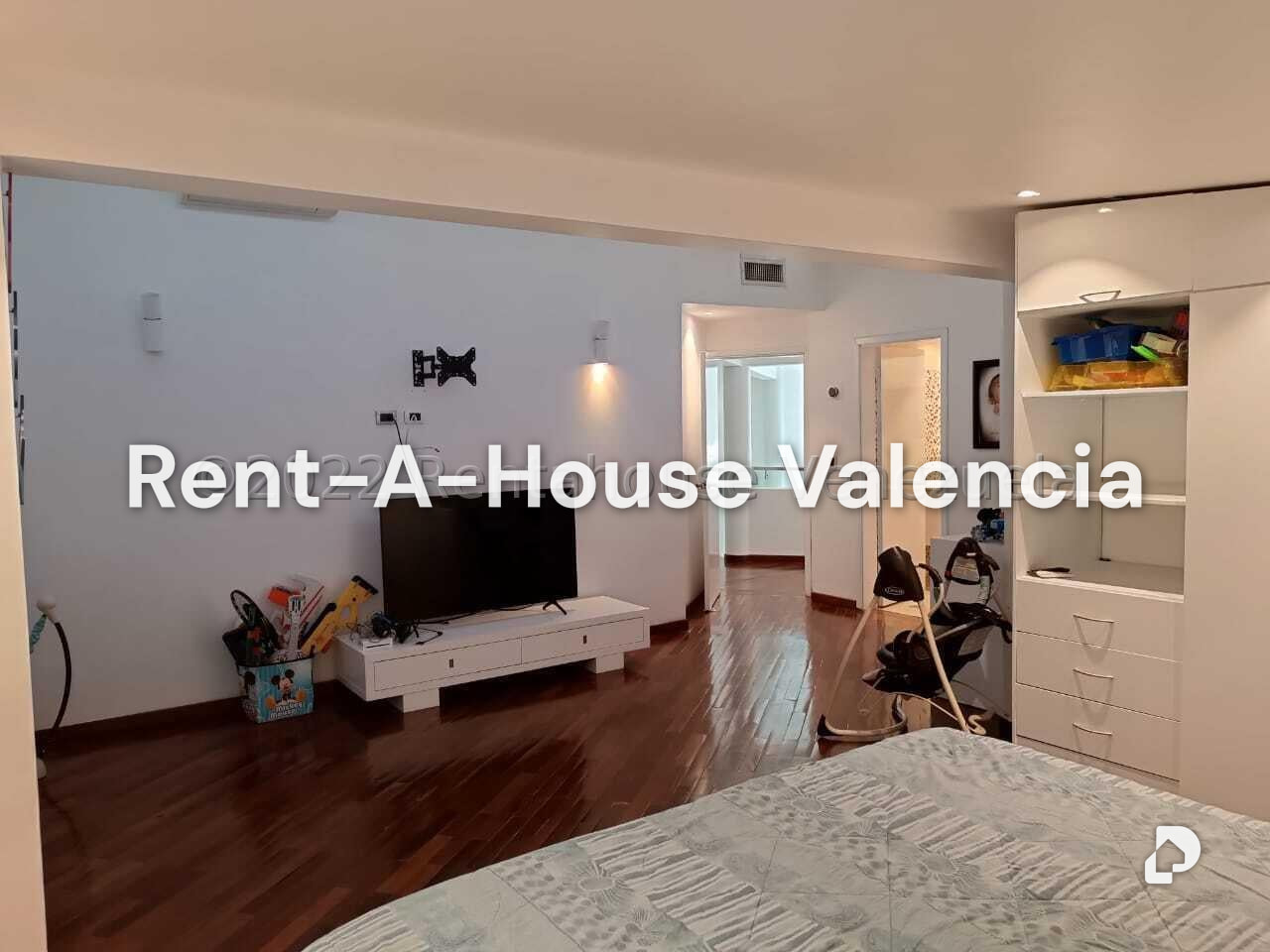 Casa en Altos de Guataparo, Valencia – 43