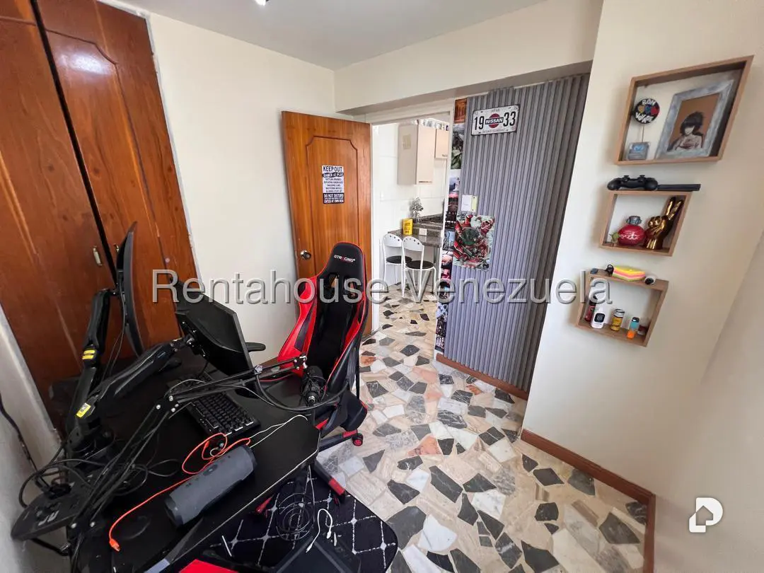 Apartamento en La Boyera, Caracas – 11