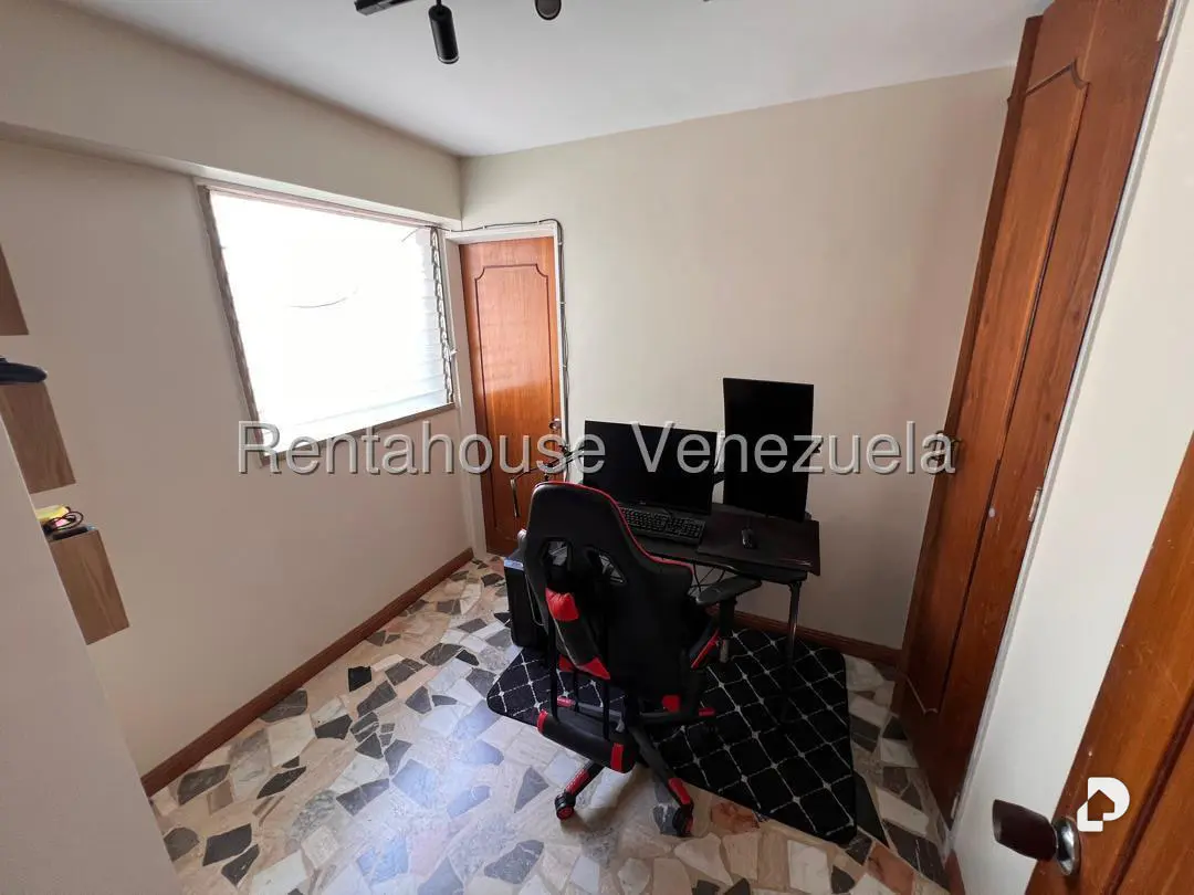 Apartamento en La Boyera, Caracas – 10