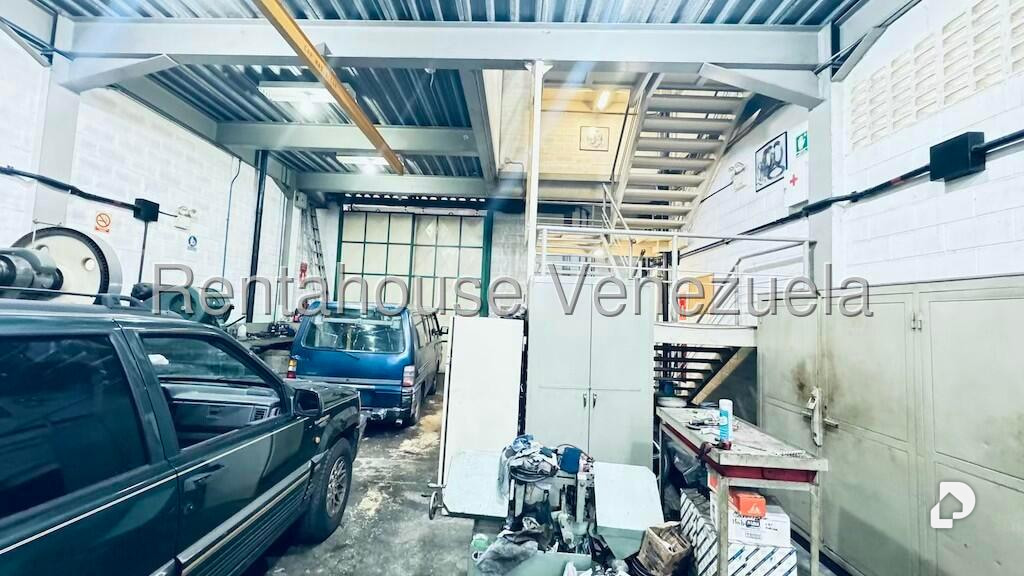 Warehouse in Parroquia La Candelaria, Caracas – 29