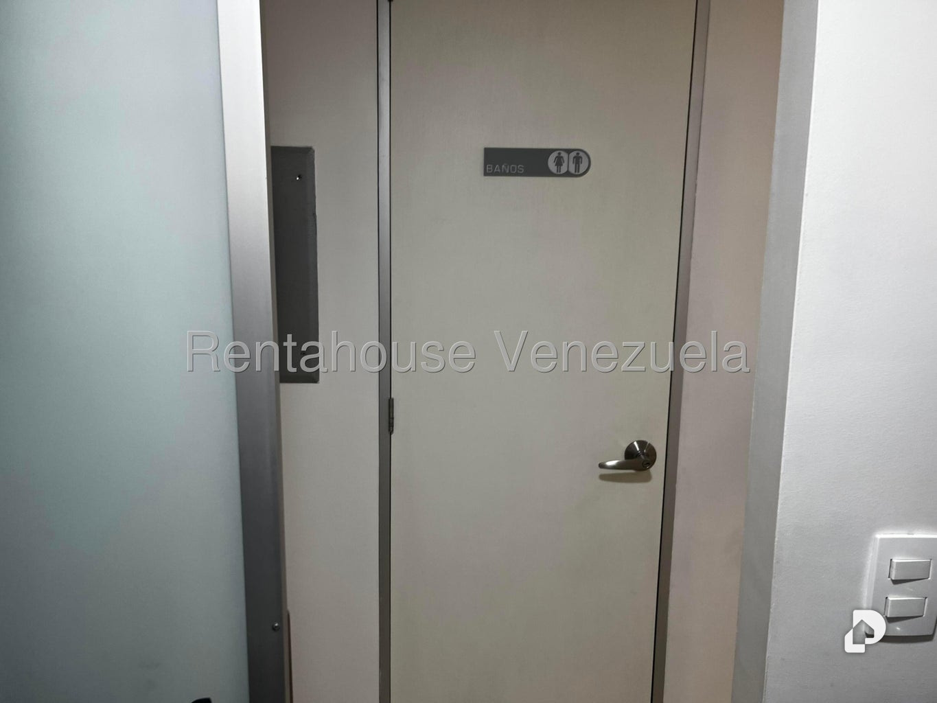 Oficina en La Trinidad, Caracas – 12