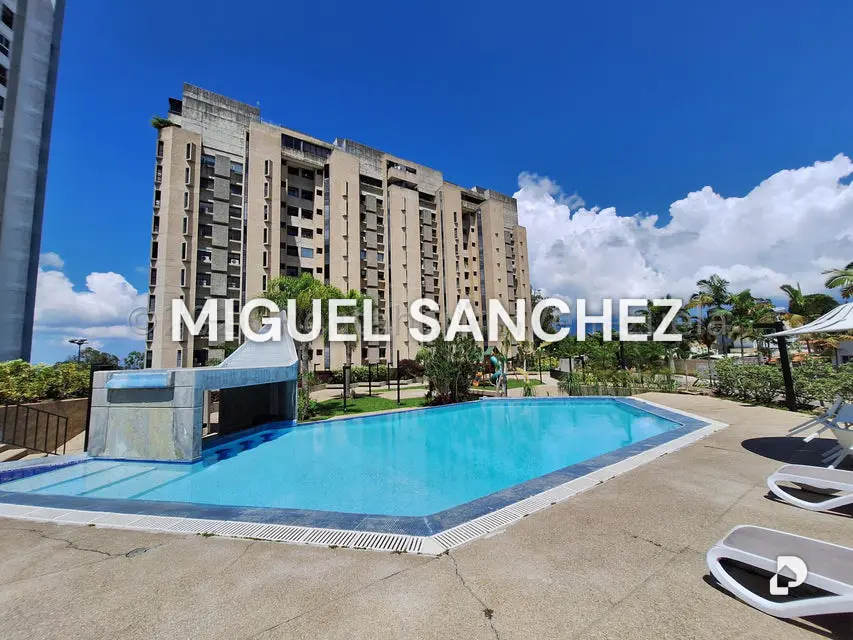 Apartamento en Los Naranjos, Caracas – 25